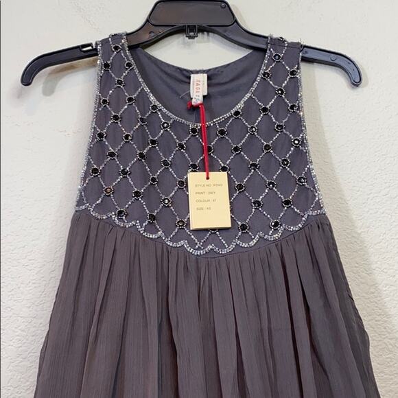 Raga Sleeveless Tulle Mini Dress - Picture 9 of 11